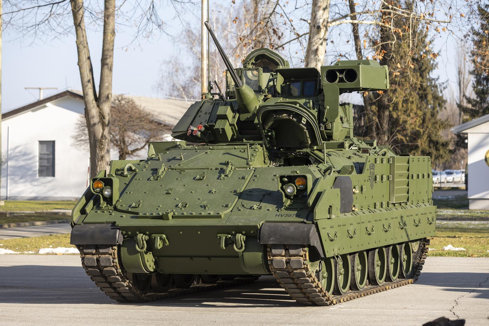 Našice: Svečana primopredaja prvih borbenih vozila Bradley Našice: Svečana primopredaja prvih borbenih vozila Bradley