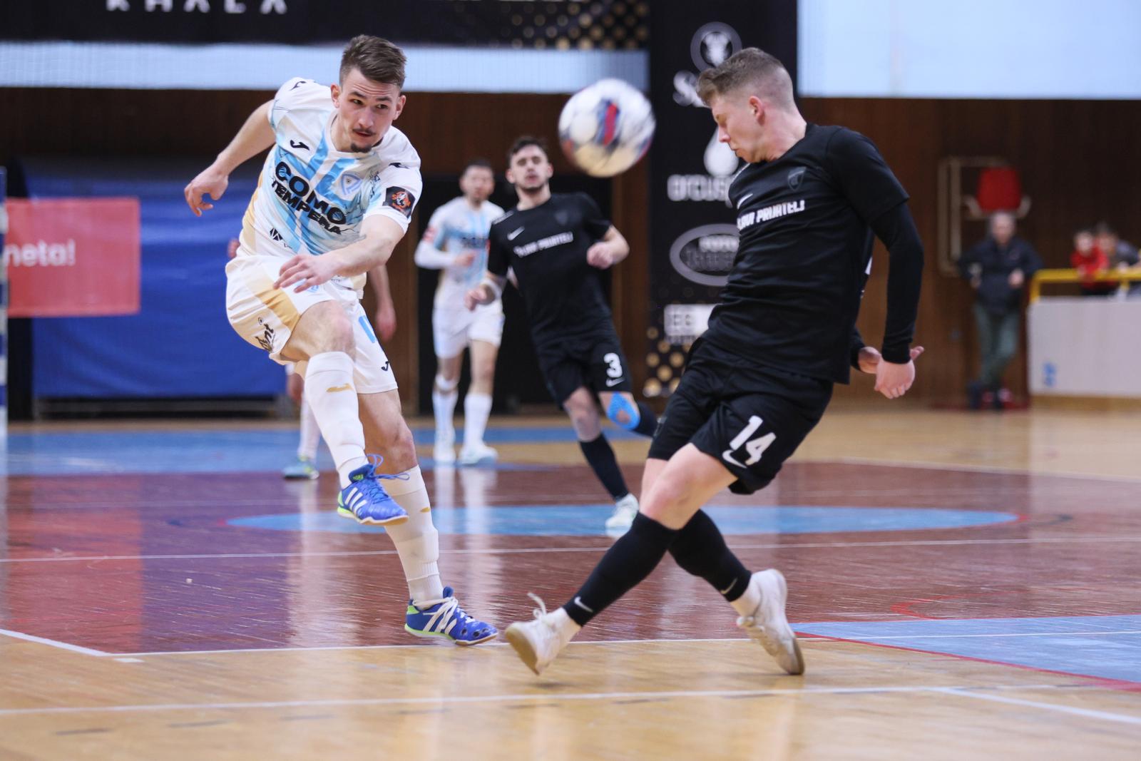Rijeka i Futsal Dinamo susreli se u četvrtfinalu Hrvatskog malonogometnog kupa Rijeka i Futsal Dinamo susreli se u četvrtfinalu Hrvatskog malonogometnog kupa