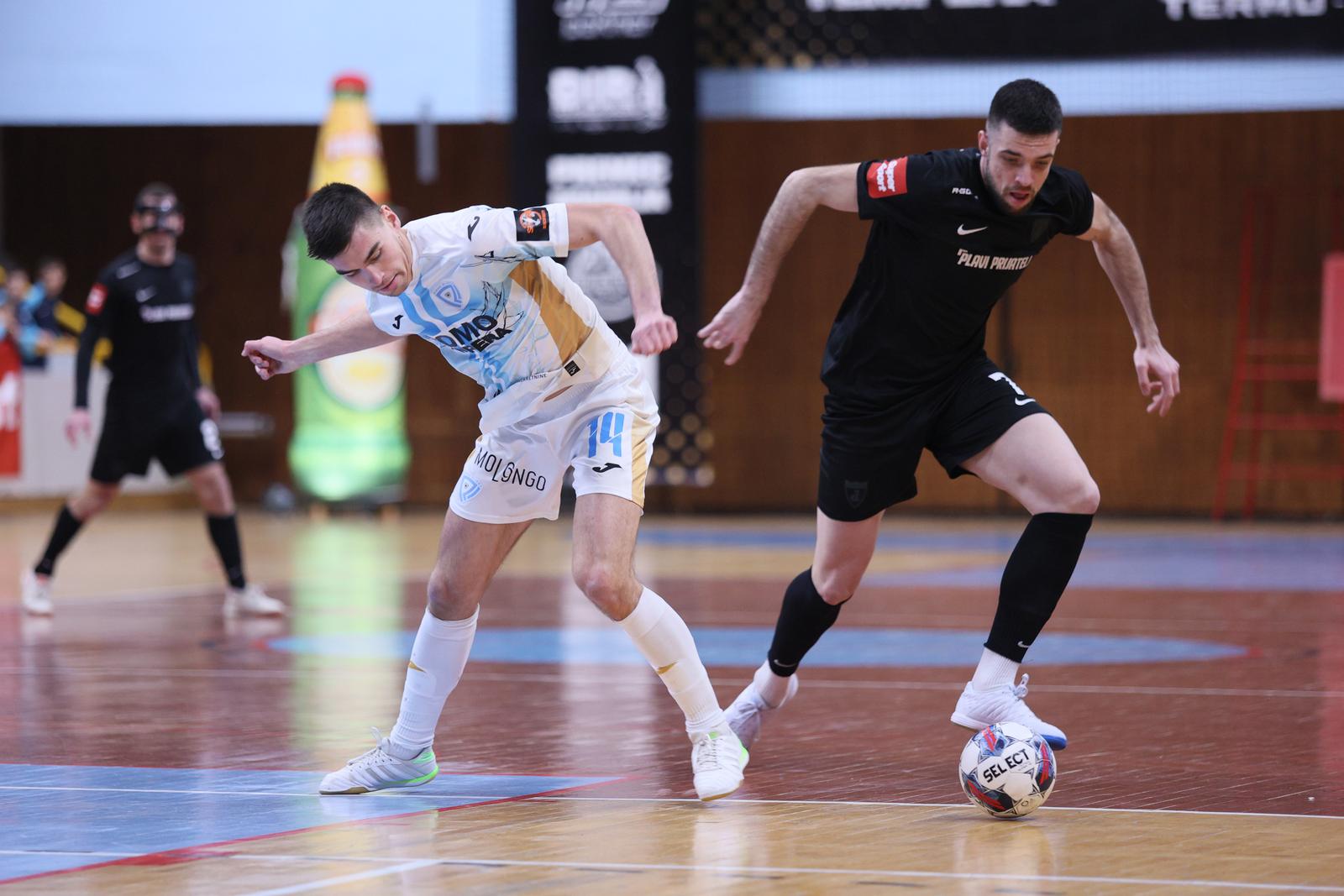 Rijeka i Futsal Dinamo susreli se u četvrtfinalu Hrvatskog malonogometnog kupa Rijeka i Futsal Dinamo susreli se u četvrtfinalu Hrvatskog malonogometnog kupa