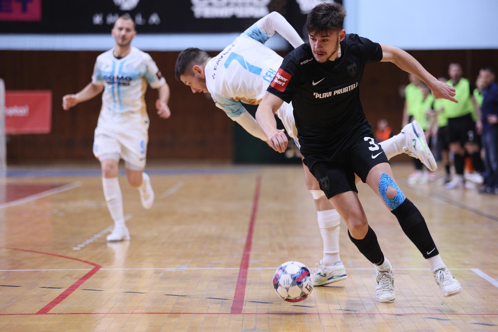 Rijeka i Futsal Dinamo susreli se u četvrtfinalu Hrvatskog malonogometnog kupa Rijeka i Futsal Dinamo susreli se u četvrtfinalu Hrvatskog malonogometnog kupa