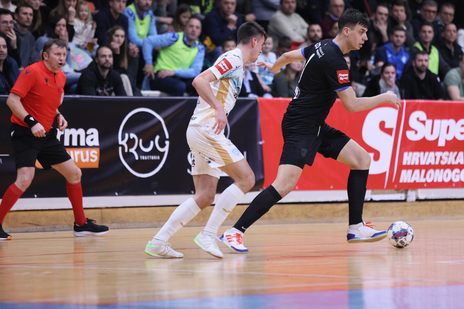 Rijeka i Futsal Dinamo susreli se u četvrtfinalu Hrvatskog malonogometnog kupa Rijeka i Futsal Dinamo susreli se u četvrtfinalu Hrvatskog malonogometnog kupa