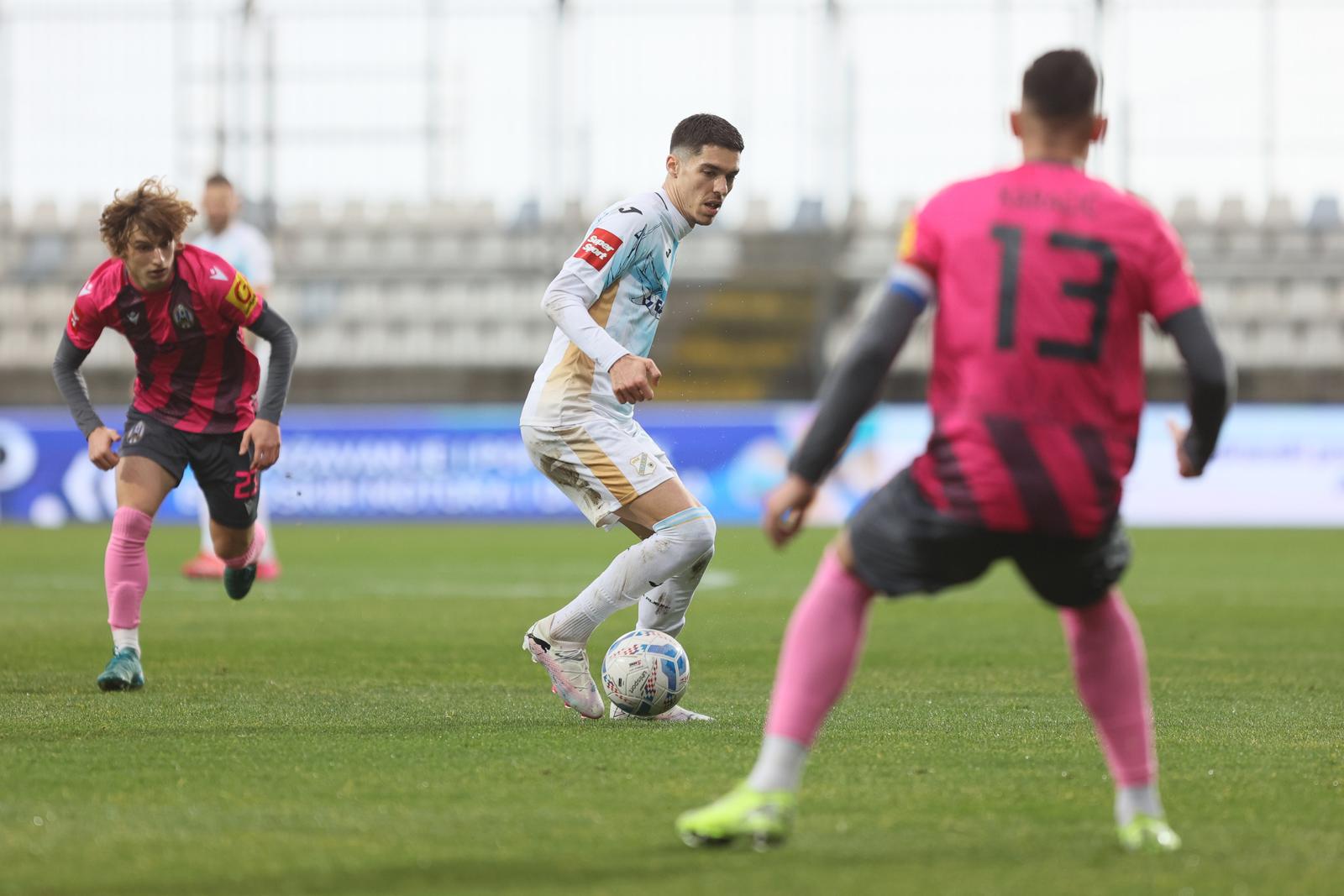 Rijeka i Lokomotiva sastali se u 19. kolu SuperSport HNL-a Rijeka i Lokomotiva sastali se u 19. kolu SuperSport HNL-a