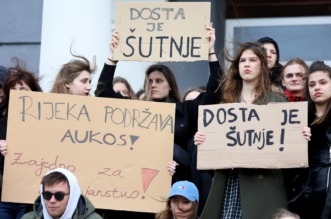 Rijeka: Studenti prosvjeduju protiv nasilja na fakultetu u Osijeku