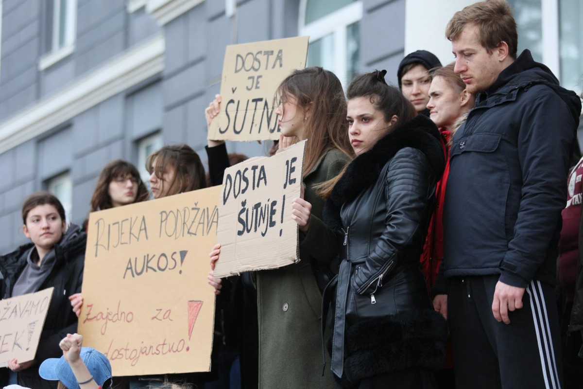 Rijeka: Studenti prosvjeduju protiv nasilja na fakultetu u Osijeku