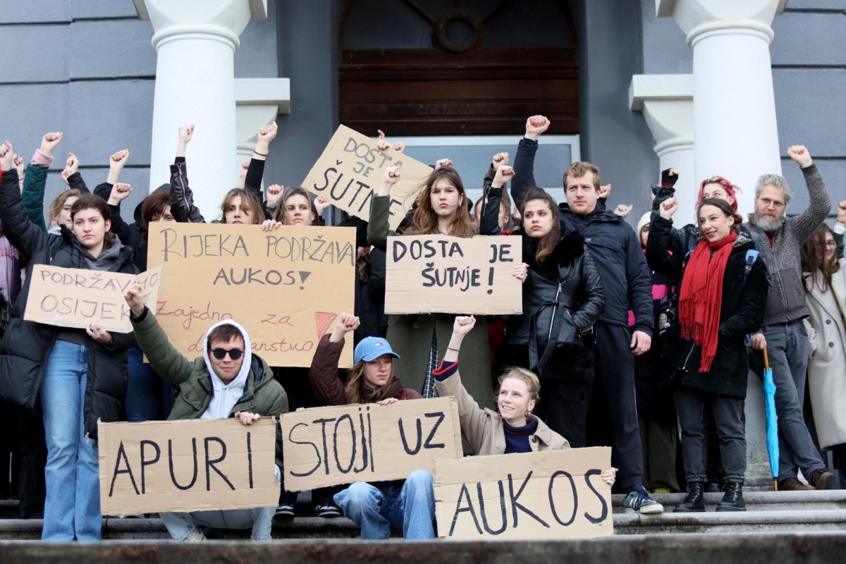 Rijeka: Studenti prosvjeduju protiv nasilja na fakultetu u Osijeku