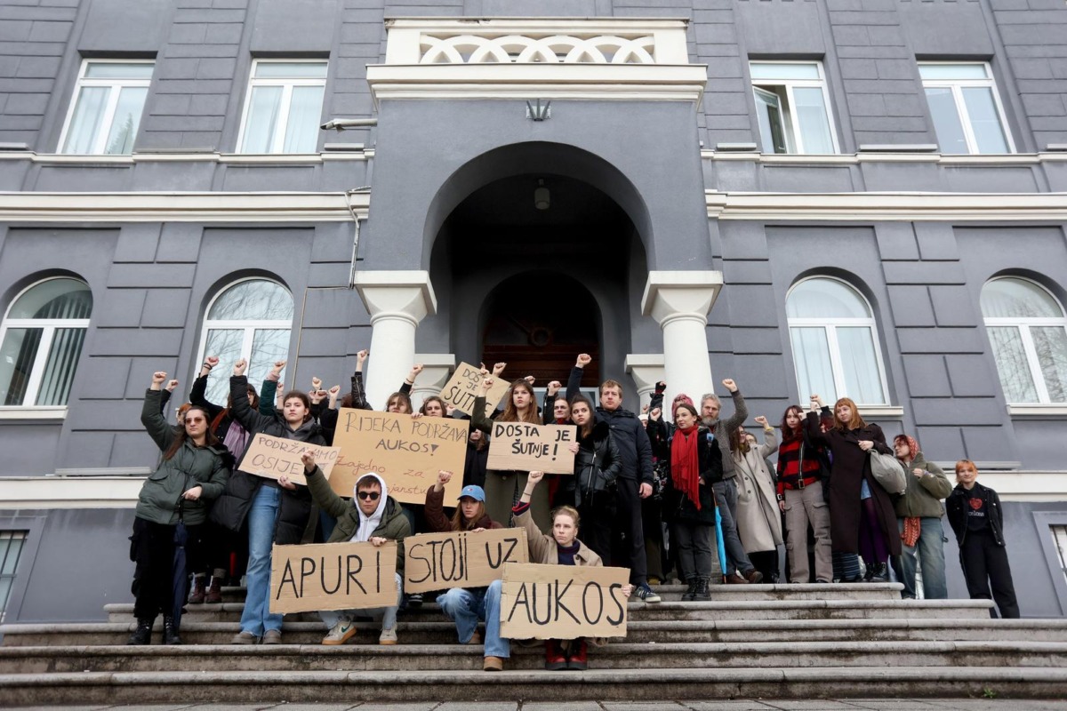 Rijeka: Studenti prosvjeduju protiv nasilja na fakultetu u Osijeku