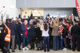 Zagreb: Rukometaši sletjeli u zračnu luku nakon osvojenog srebra na Svjetskom prvenstvu Zagreb: Rukometaši sletjeli u zračnu luku nakon osvojenog srebra na Svjetskom prvenstvu
