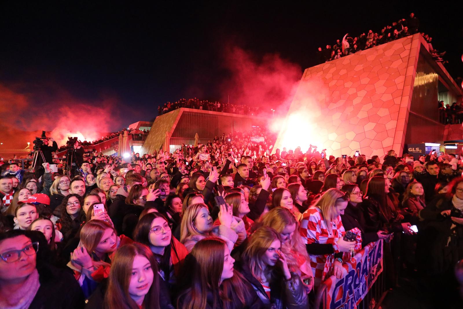 Rijeka: Doček srebrnih Tina Lučina, Filipa Glavaša i Valtera Matoševića Rijeka: Doček srebrnih Tina Lučina, Filipa Glavaša i Valtera Matoševića