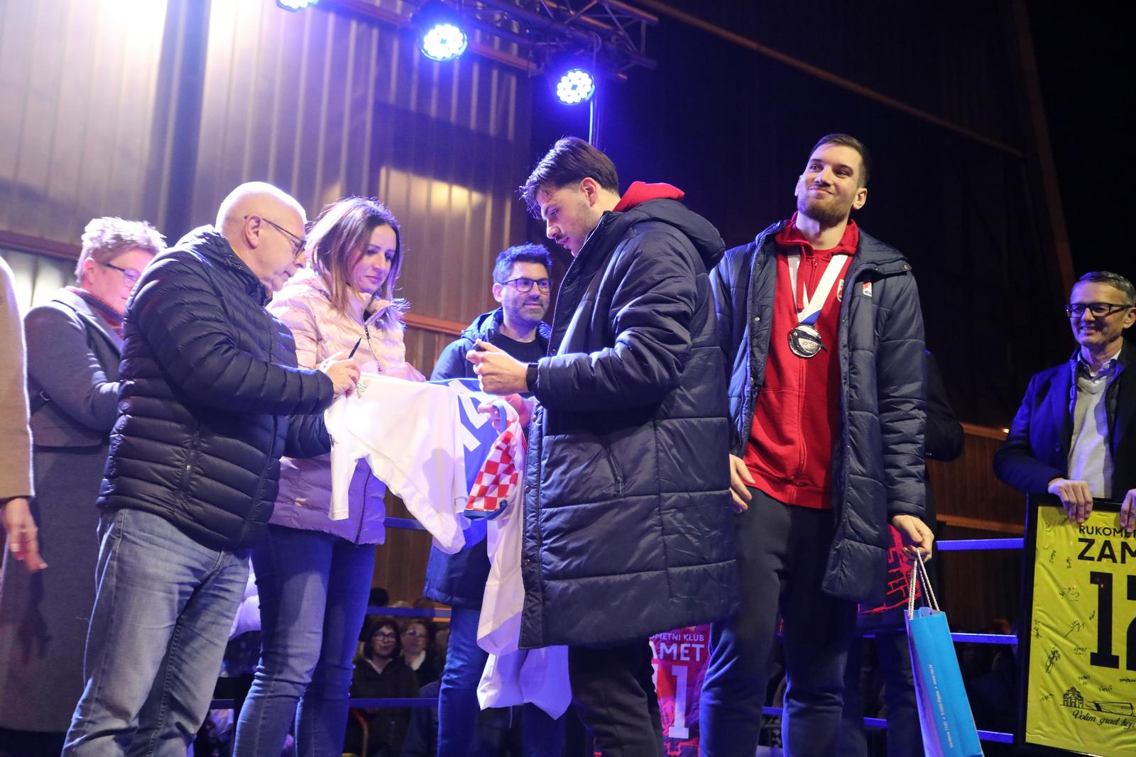 Rijeka: Doček srebrnih Tina Lučina, Filipa Glavaša i Valtera Matoševića Rijeka: Doček srebrnih Tina Lučina, Filipa Glavaša i Valtera Matoševića