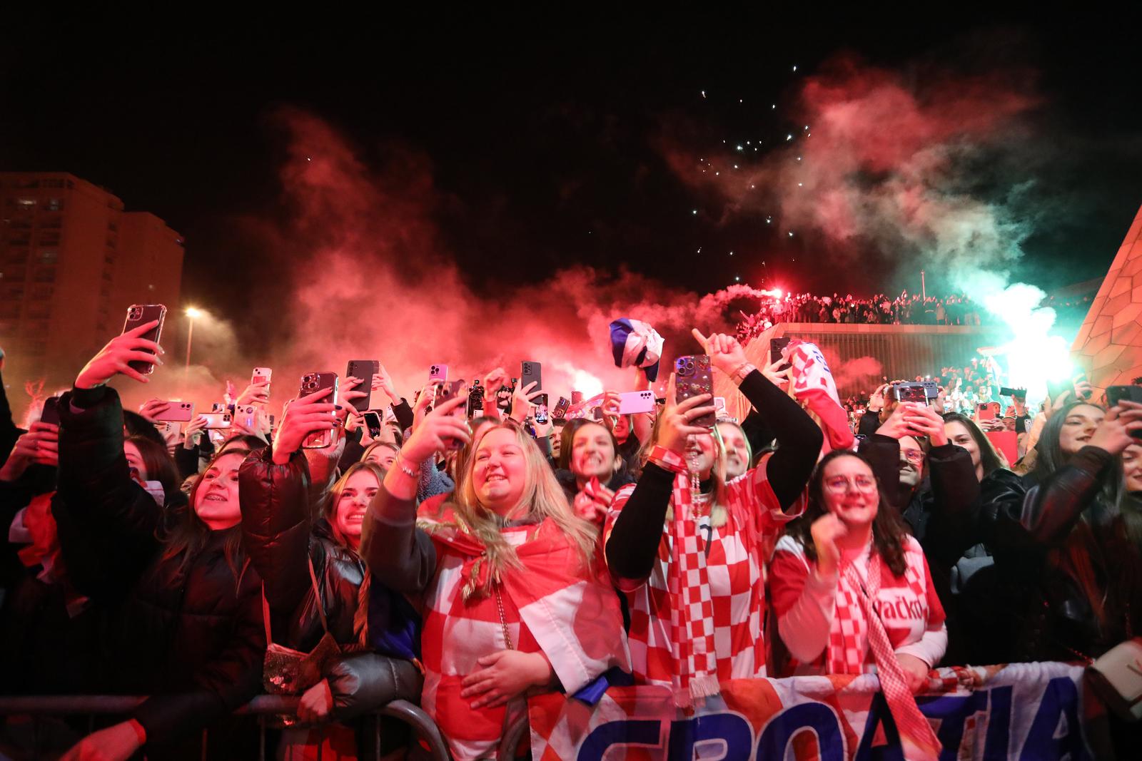 Rijeka: Doček srebrnih Tina Lučina, Filipa Glavaša i Valtera Matoševića Rijeka: Doček srebrnih Tina Lučina, Filipa Glavaša i Valtera Matoševića
