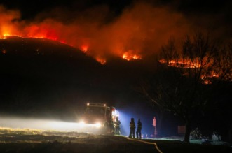 Požar koji je poslijepodne izbio podno Učke sad je pod kontrolom Požar koji je poslijepodne izbio podno Učke sad je pod kontrolom