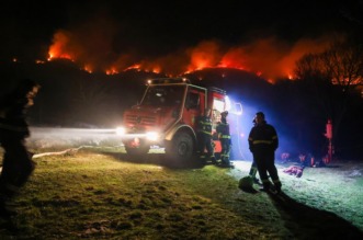 Požar koji je poslijepodne izbio podno Učke sad je pod kontrolom Požar koji je poslijepodne izbio podno Učke sad je pod kontrolom
