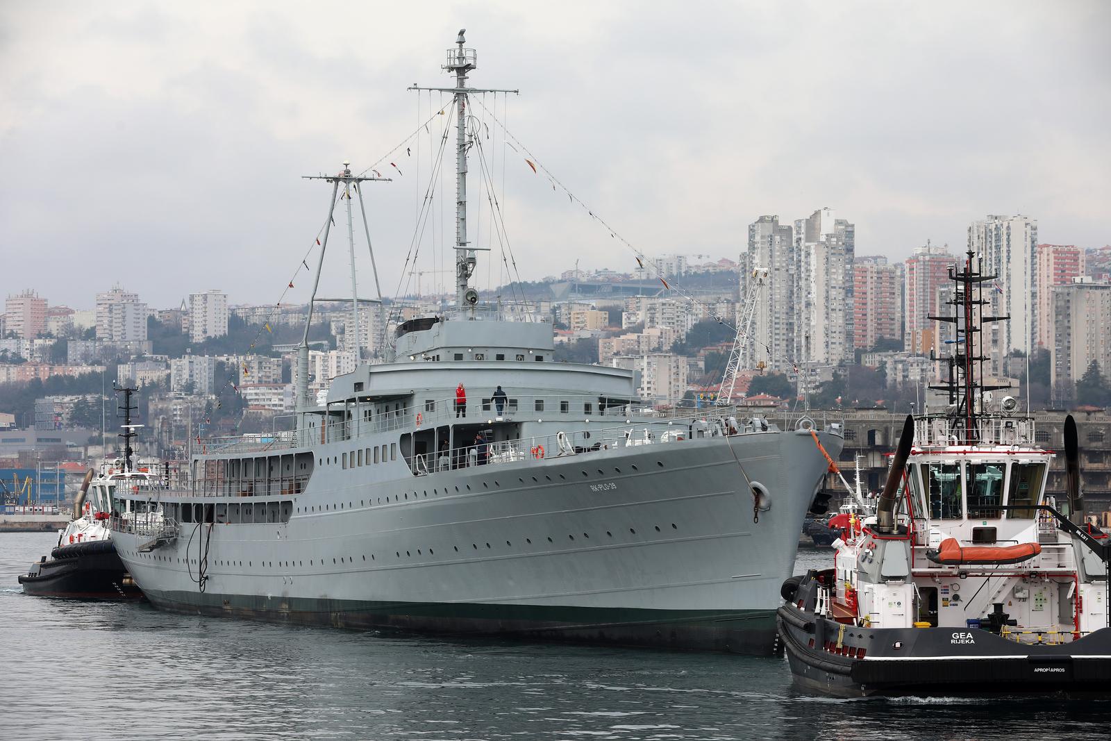 Rijeka: Brod Galeb dotegljen je u rije?ku luku