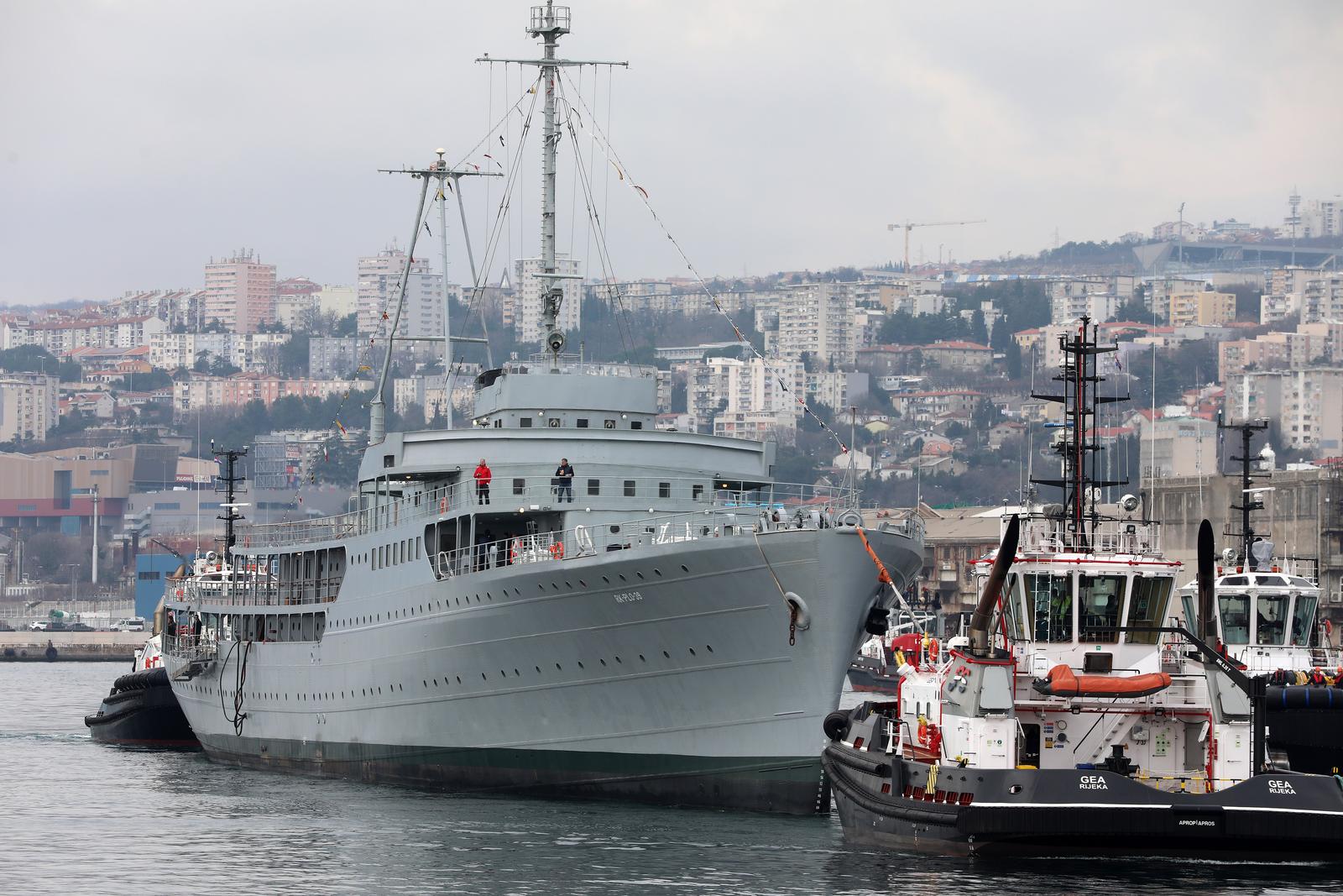 Rijeka: Brod Galeb dotegljen je u rije?ku luku