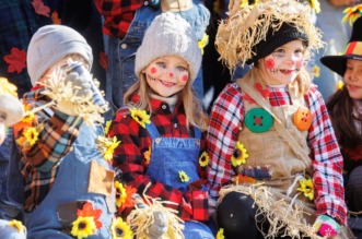 Dječja karnevalska povorka prošla središtem Rijeke Dječja karnevalska povorka prošla središtem Rijeke