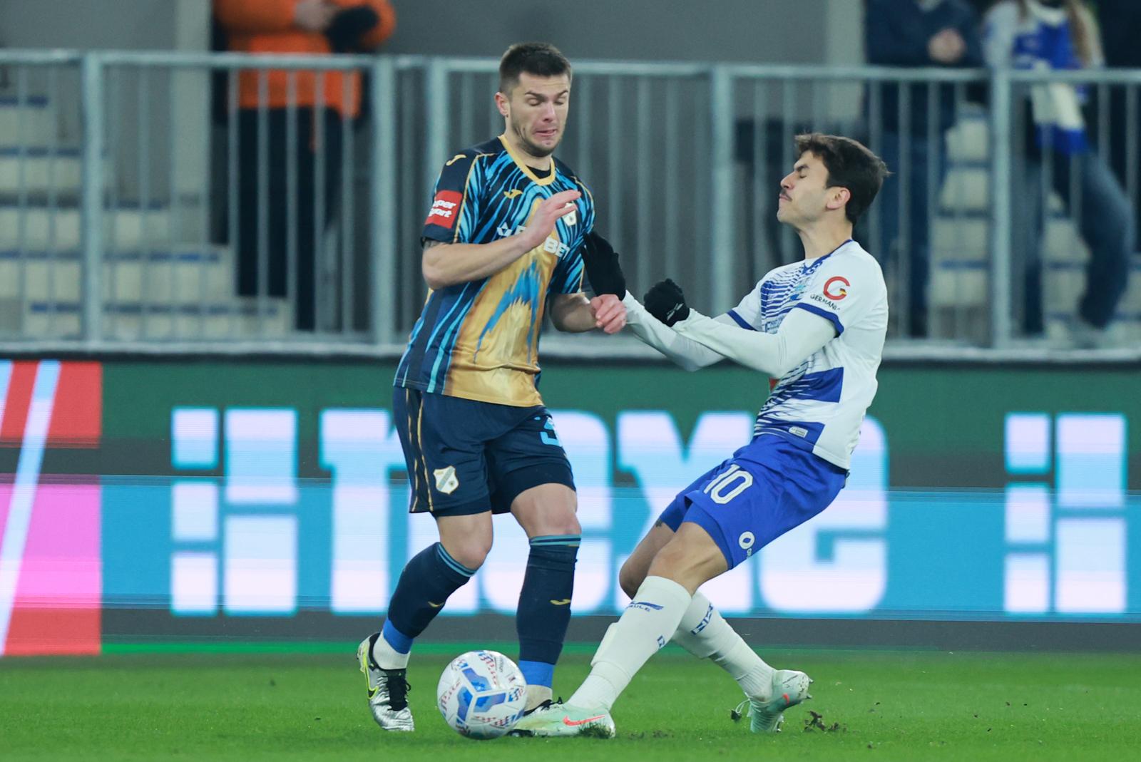 Osijek i Rijeka sastali se u 22. kolu SuperSport HNL-a Osijek i Rijeka sastali se u 22. kolu SuperSport HNL-a