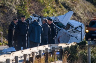 Stijena se odlomila i pala na kombi na magistrali kod Dubrovnika Stijena se odlomila i pala na kombi na magistrali kod Dubrovnika