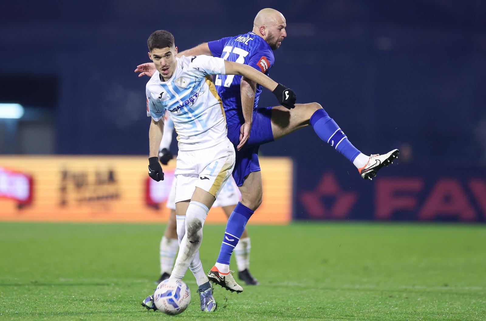 Dinamo i Rijeka sastali se u 14. kolu SuperSport HNL-a Dinamo i Rijeka sastali se u 14. kolu SuperSport HNL-a