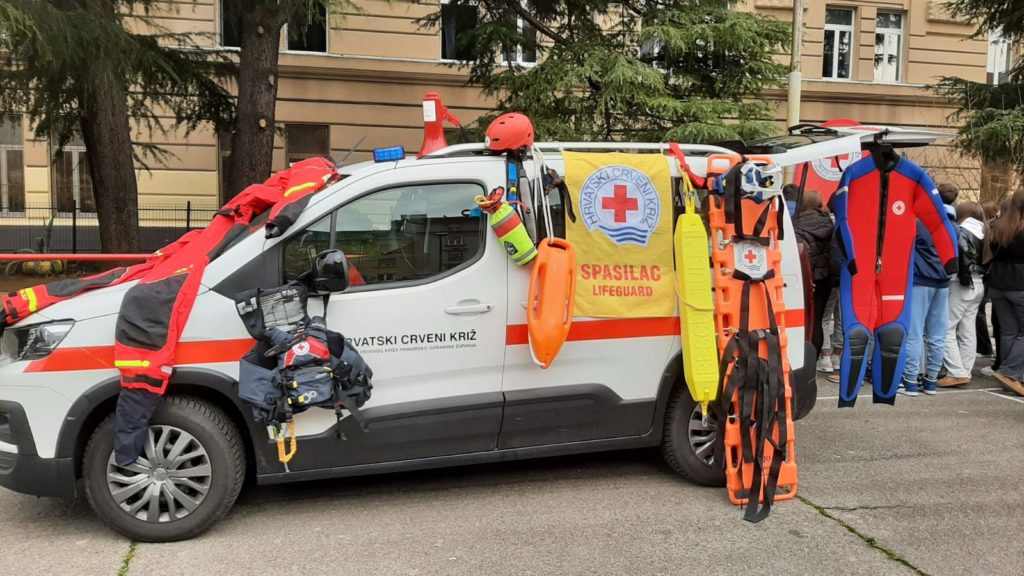 pokazna vježba dan 112 99 pokazna vježba dan 112 99