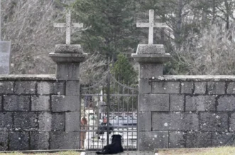 pxl-300125-127496920