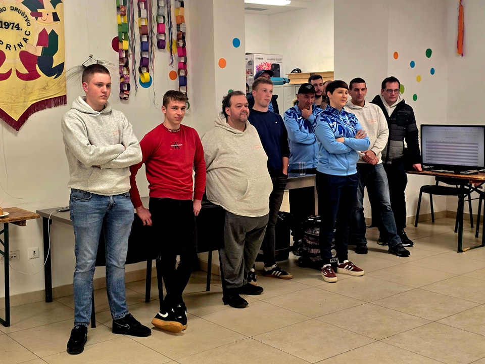 veprinac zabava (5) veprinac zabava (5)