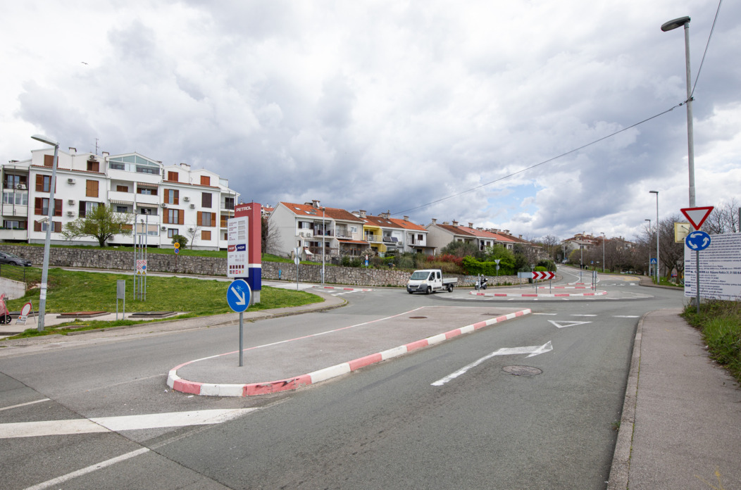 Drenova kružni tok rotor promet-4825 Drenova kružni tok rotor promet-4825