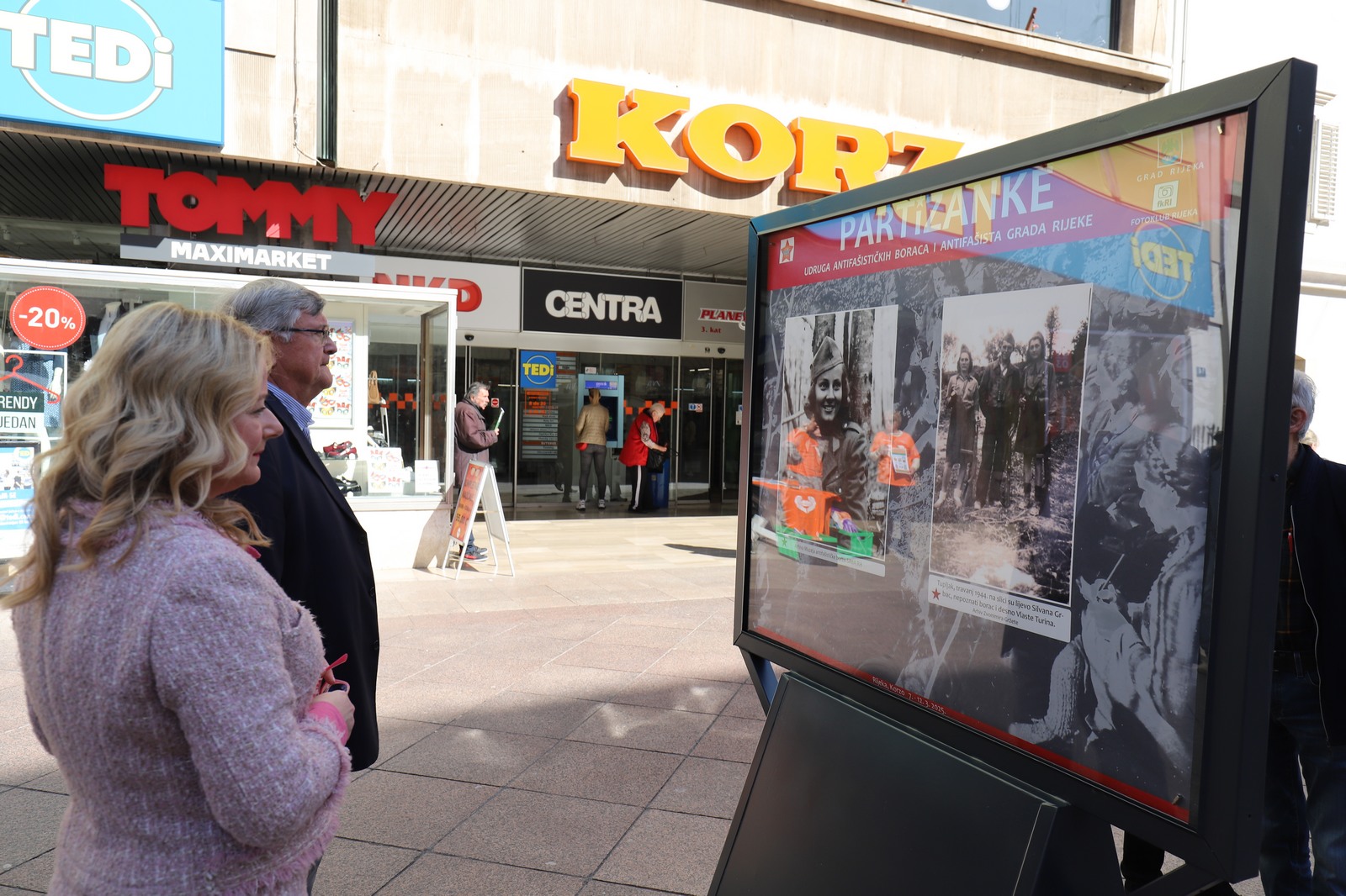 Izlozba-Partizanke-na-Korzu-19