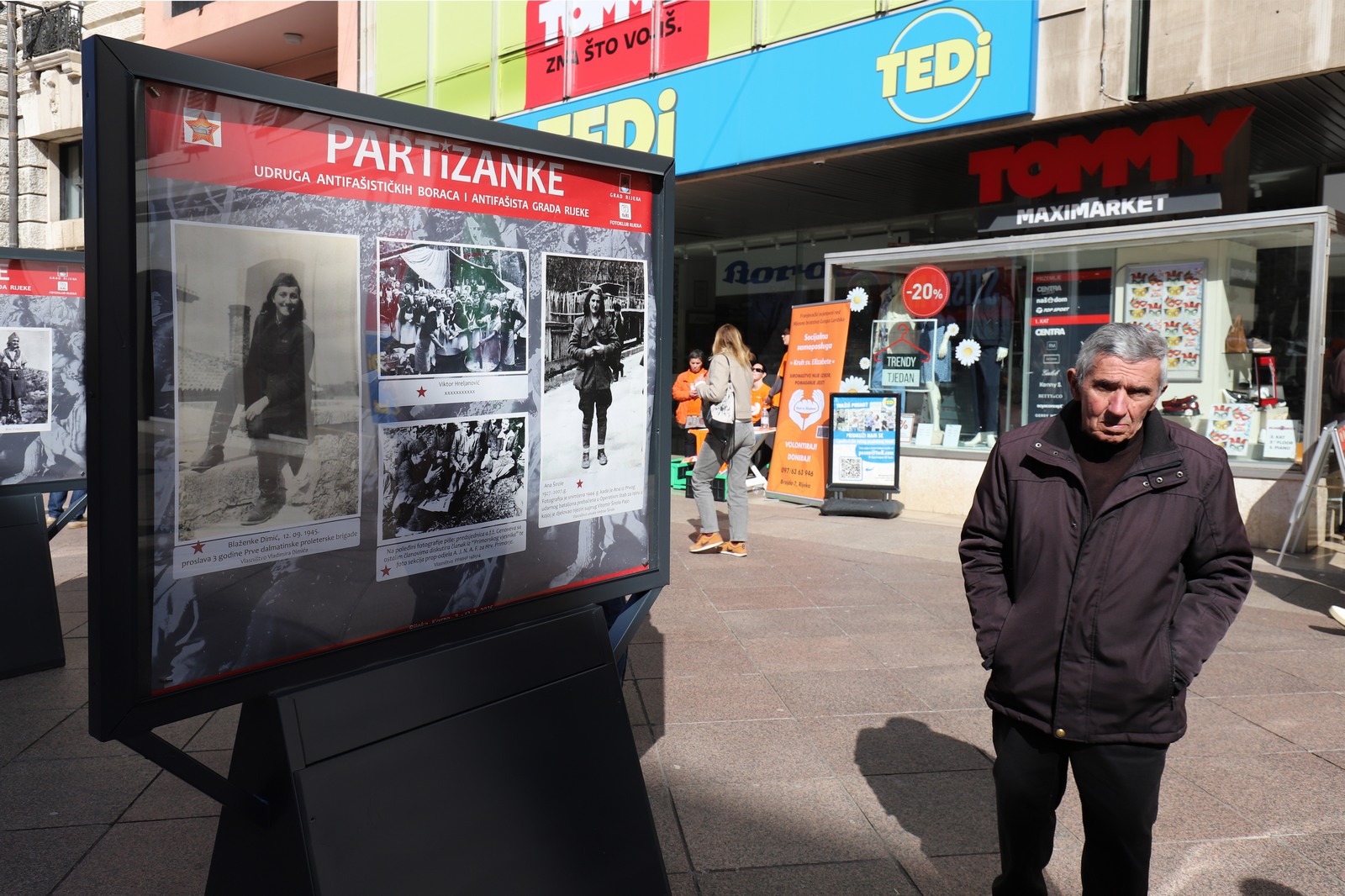 Izlozba-Partizanke-na-Korzu-7