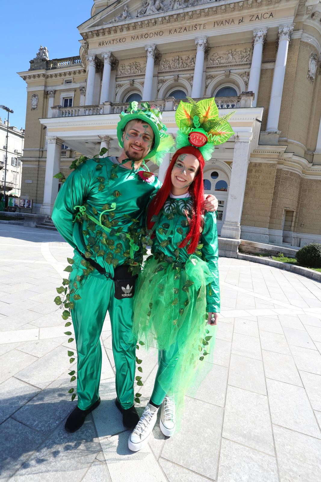 Rijeka: Povorka makara na Rije?kom karnevalu Rijeka: Povorka makara na Rije?kom karnevalu