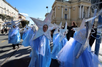 Rijeka: Povorka makara na Rije?kom karnevalu Rijeka: Povorka makara na Rije?kom karnevalu