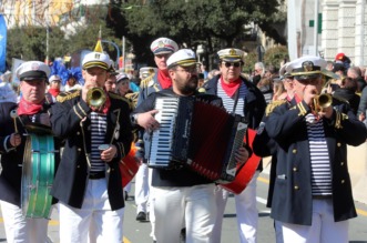 Rijeka: Povorka makara na Rije?kom karnevalu Rijeka: Povorka makara na Rije?kom karnevalu