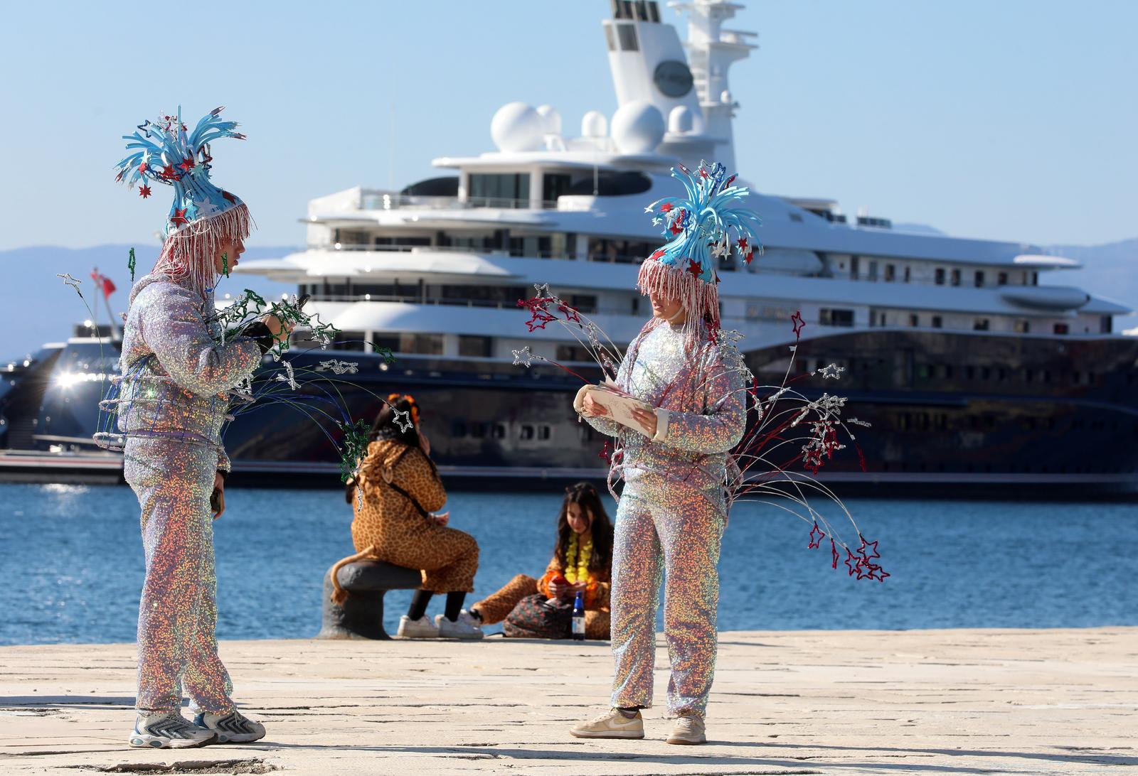 Rijeka: Povorka maškara na Riječkom karnevalu Rijeka: Povorka maškara na Riječkom karnevalu