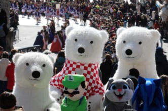 Rijeka: Povorka makara na Rije?kom karnevalu Rijeka: Povorka makara na Rije?kom karnevalu