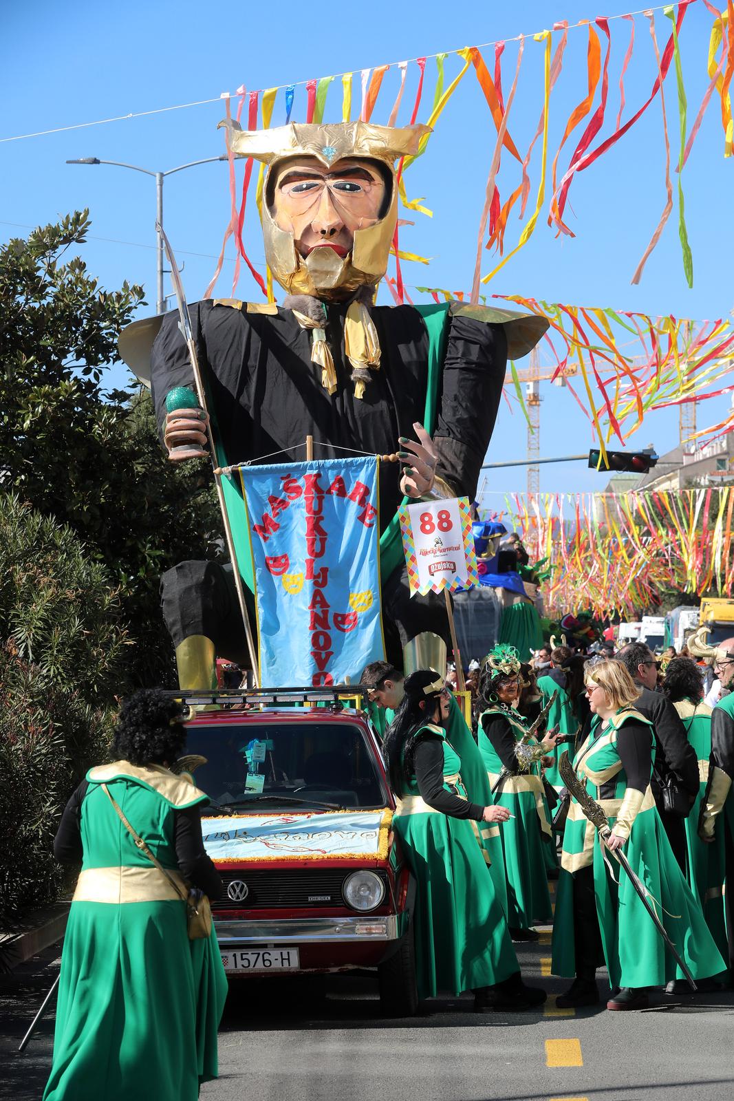 Rijeka: Povorka maškara na Riječkom karnevalu Rijeka: Povorka maškara na Riječkom karnevalu