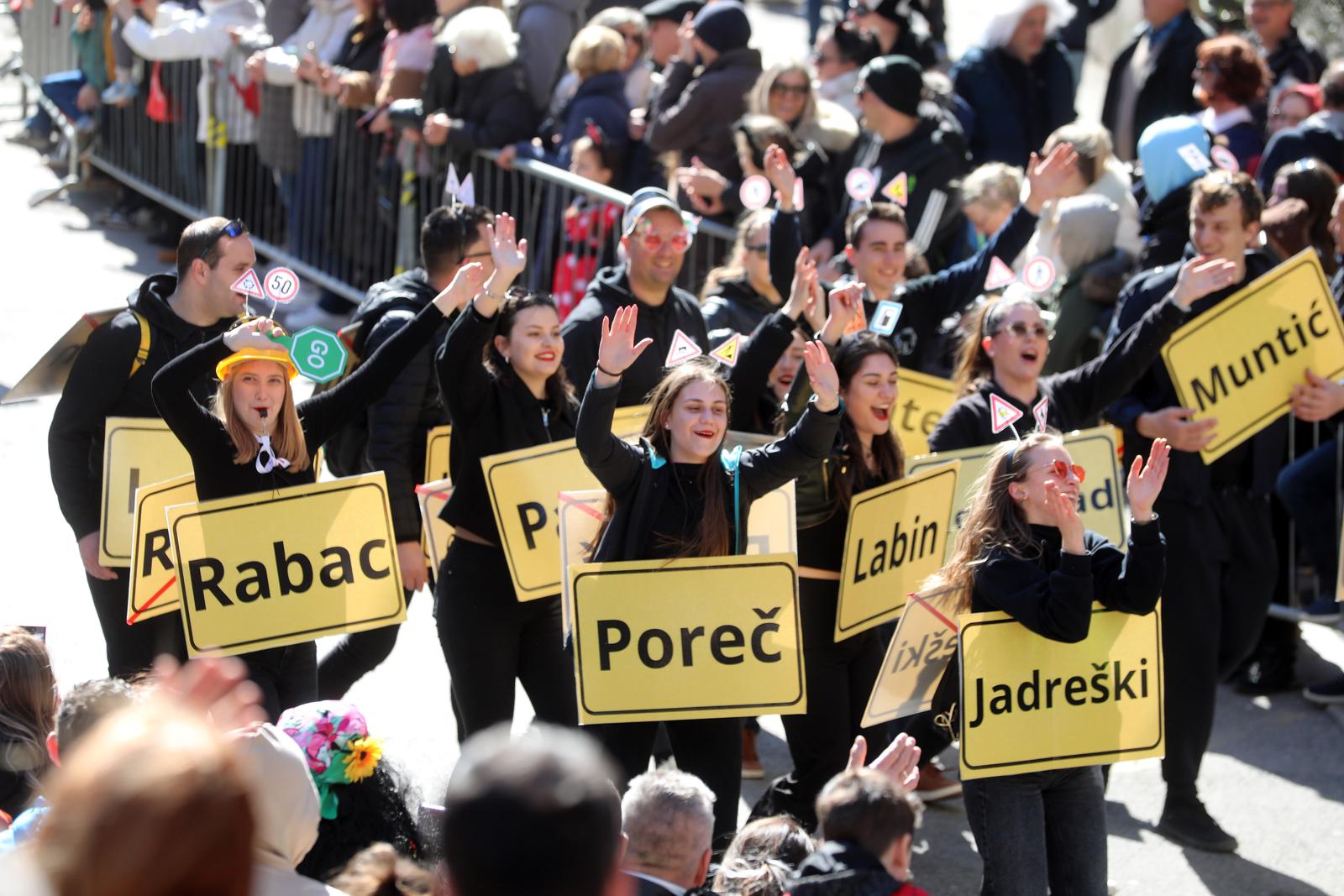 Rijeka: Povorka maškara na Riječkom karnevalu Rijeka: Povorka maškara na Riječkom karnevalu