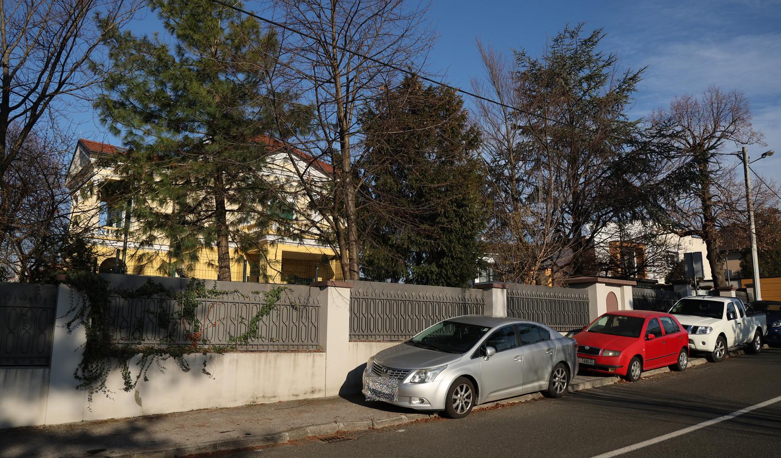 Zagreb: Ba?ena bomba u dvorite ku?e Andyja Bare