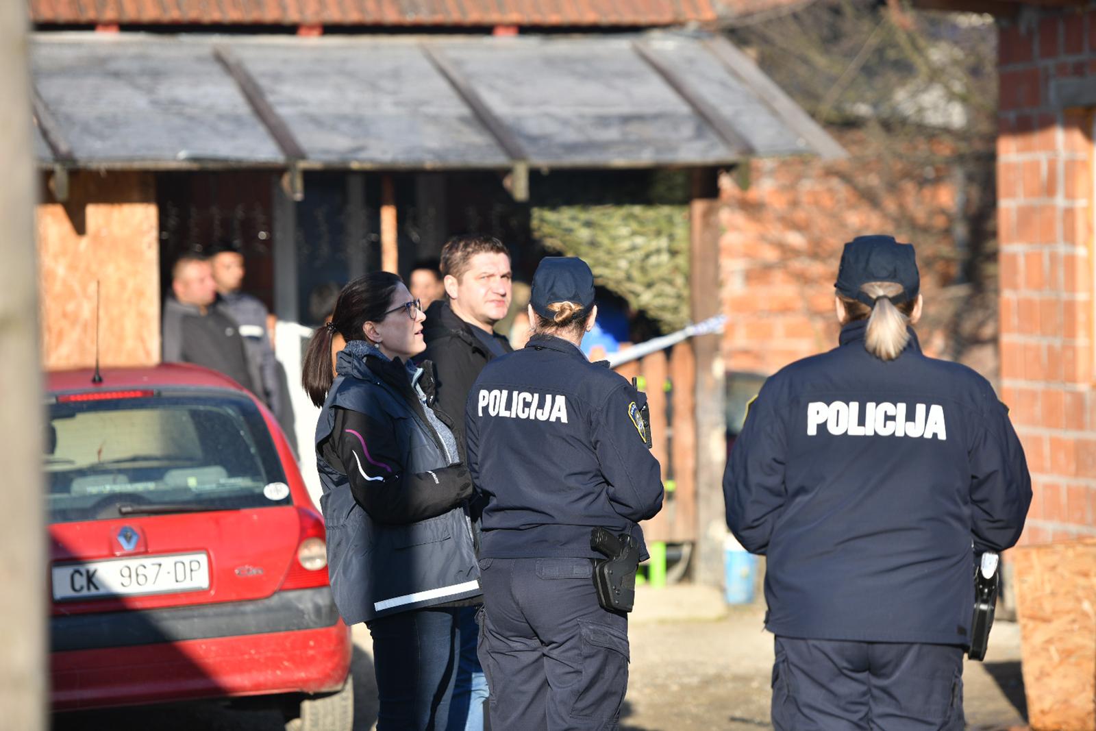 Troje djece poginulo u požaru u Kuršancu, žena i jedno dijete su u bolnici