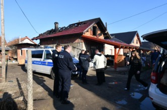 Troje djece poginulo u požaru u Kuršancu, žena i jedno dijete su u bolnici