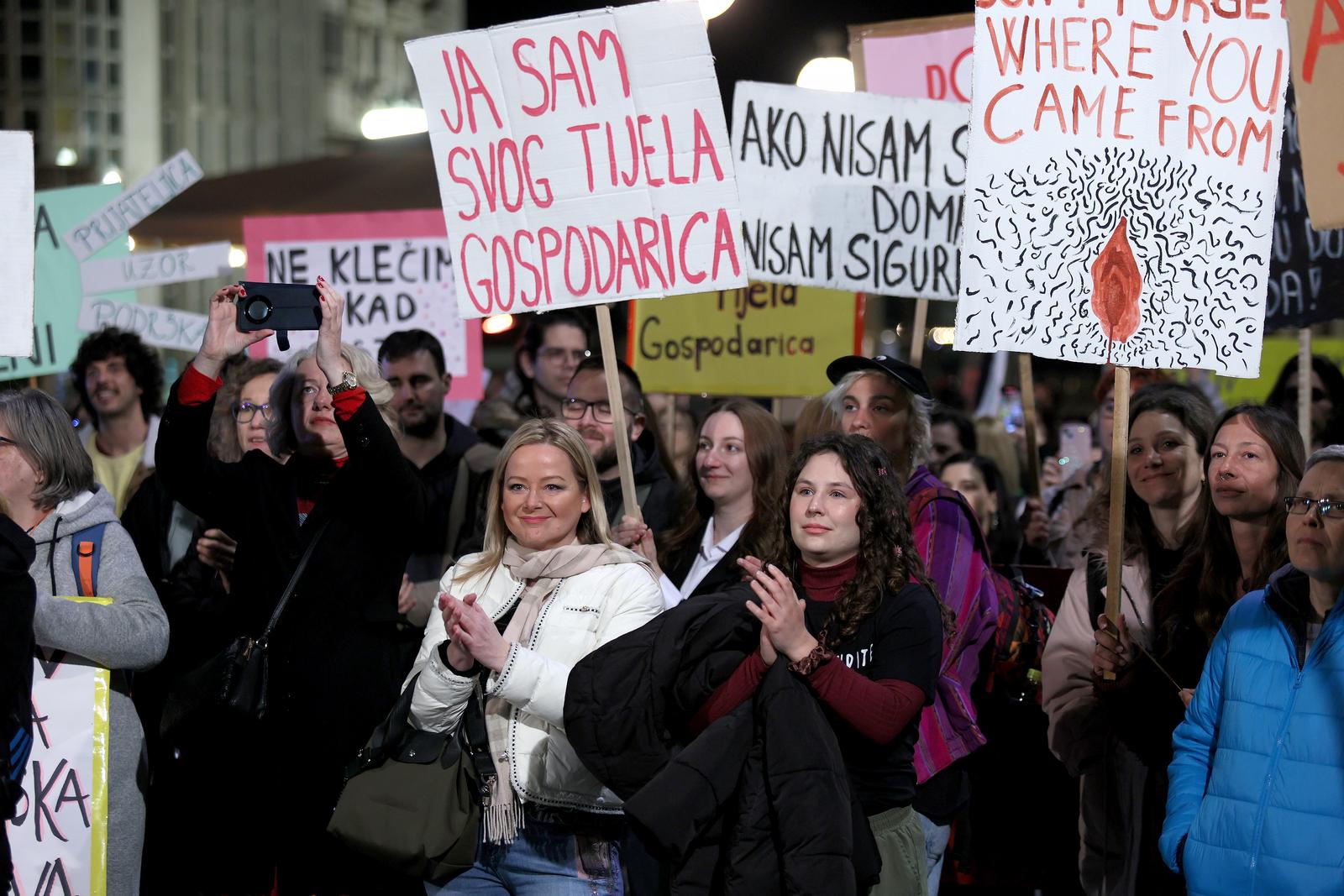 U Rijeci održan Noćni marž povodom Međunarodnog dana žena U Rijeci održan Noćni marž povodom Međunarodnog dana žena