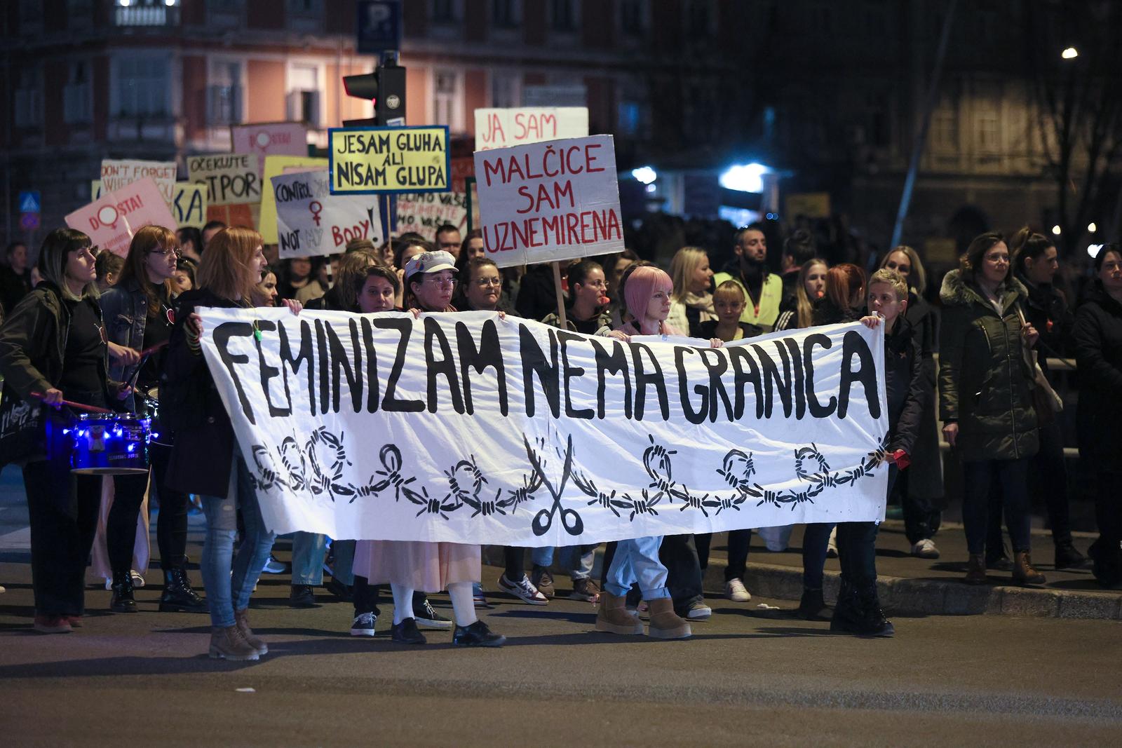 U Rijeci održan Noćni marž povodom Međunarodnog dana žena U Rijeci održan Noćni marž povodom Međunarodnog dana žena