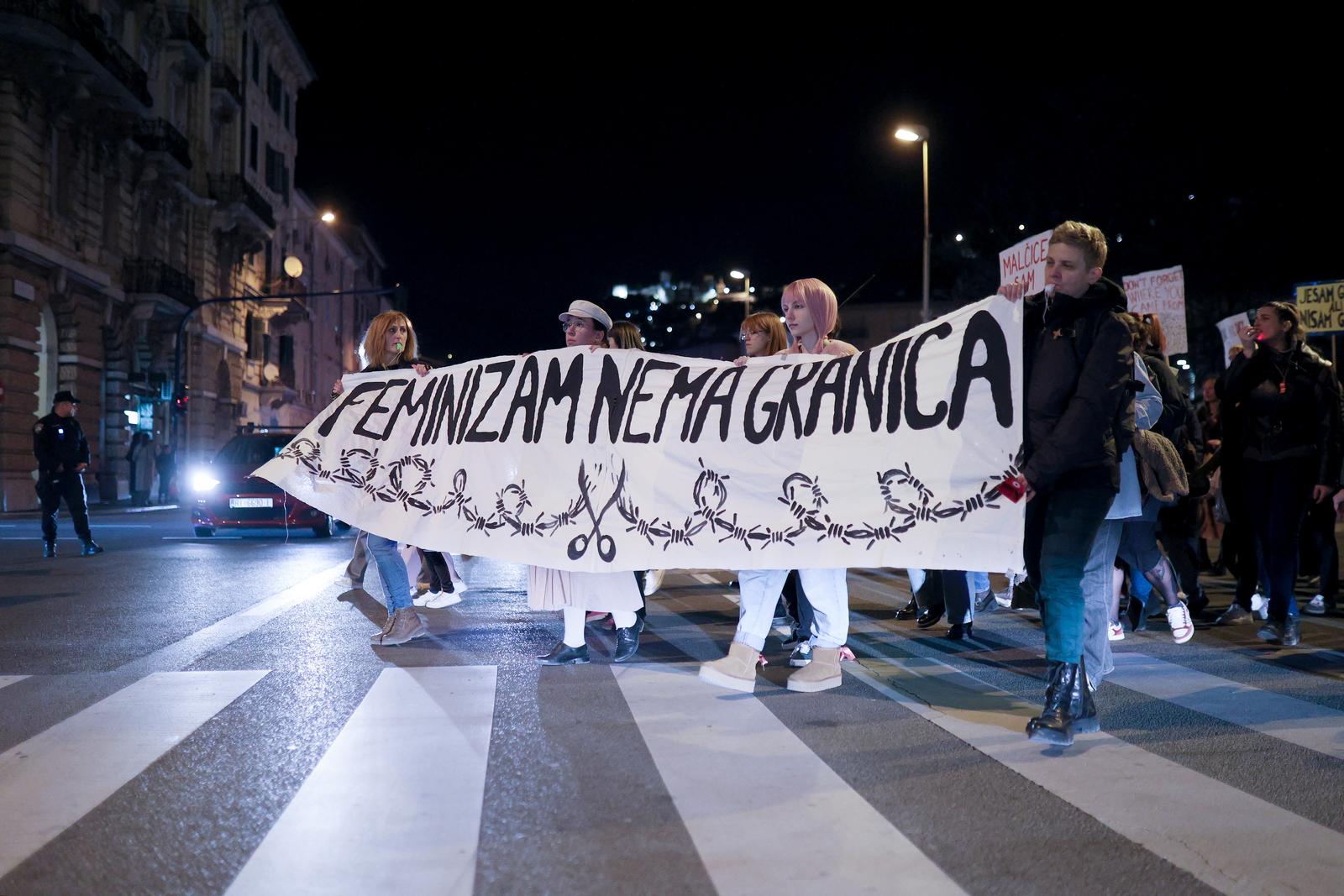 U Rijeci održan Noćni marž povodom Međunarodnog dana žena U Rijeci održan Noćni marž povodom Međunarodnog dana žena