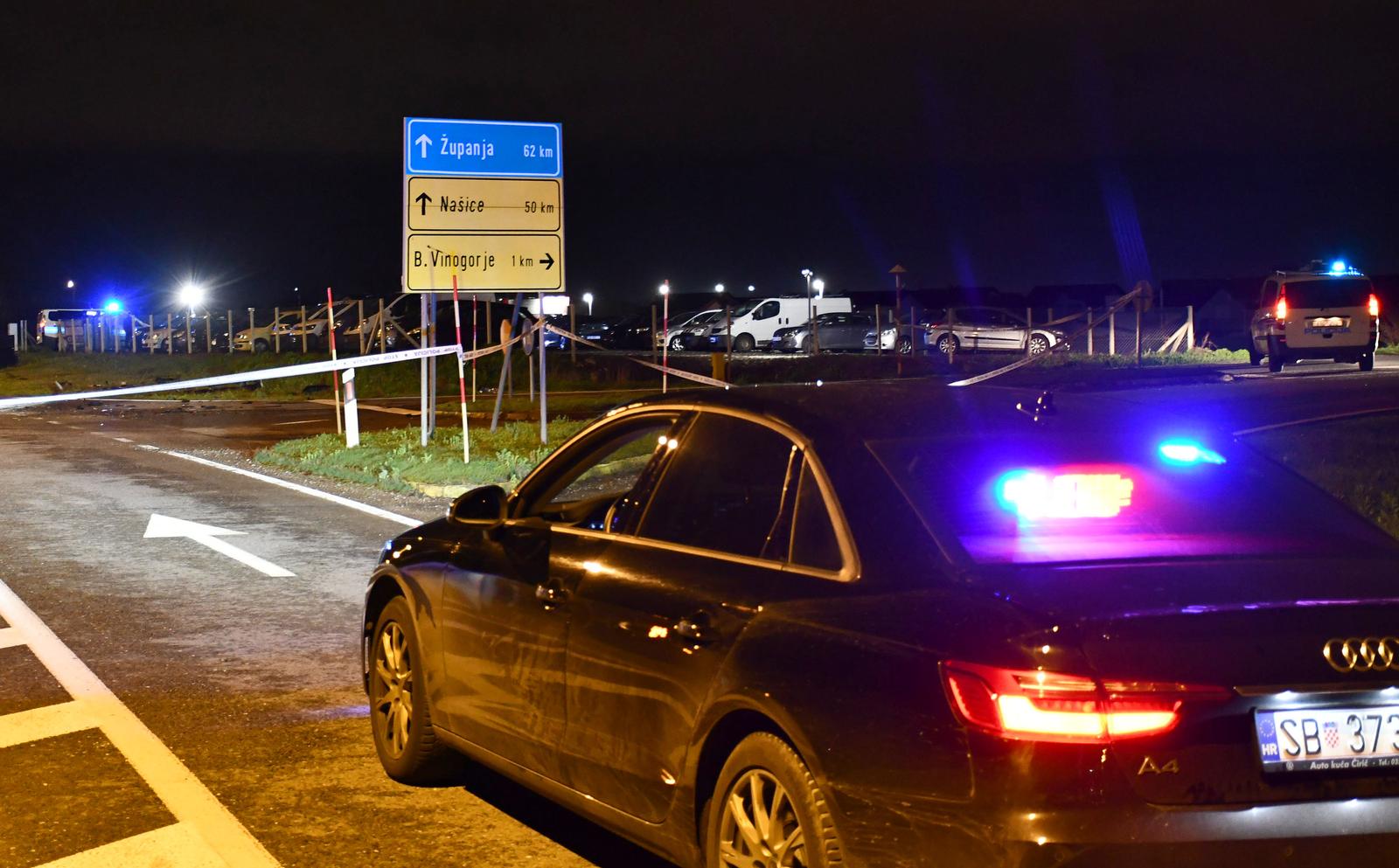 Slavonski Brod: U teškoj prometnoj nesreći smrtno stradale dvije osobe