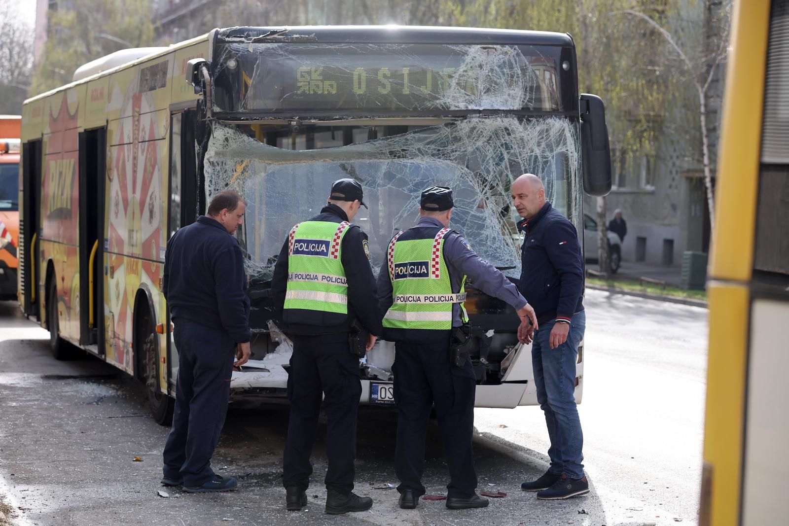 Sudarila se dva autobusa u Osijeku, ozlijeđeno najmanje 15 ljudi