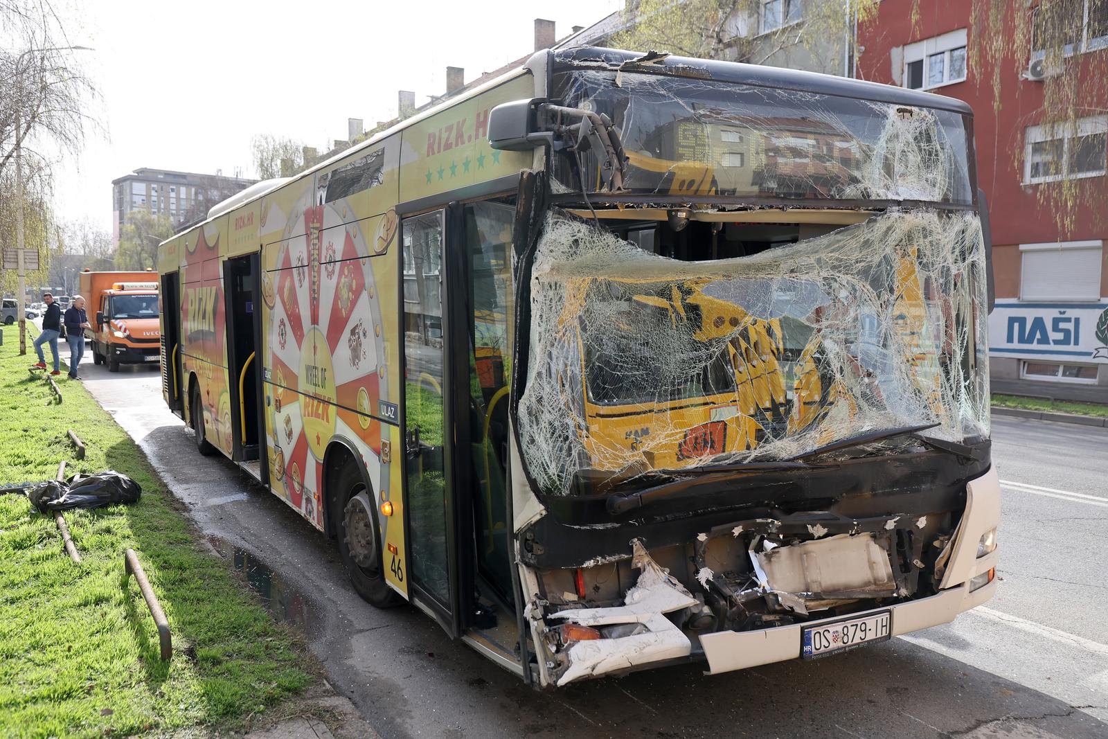 Sudarila se dva autobusa u Osijeku, ozlijeđeno najmanje 15 ljudi