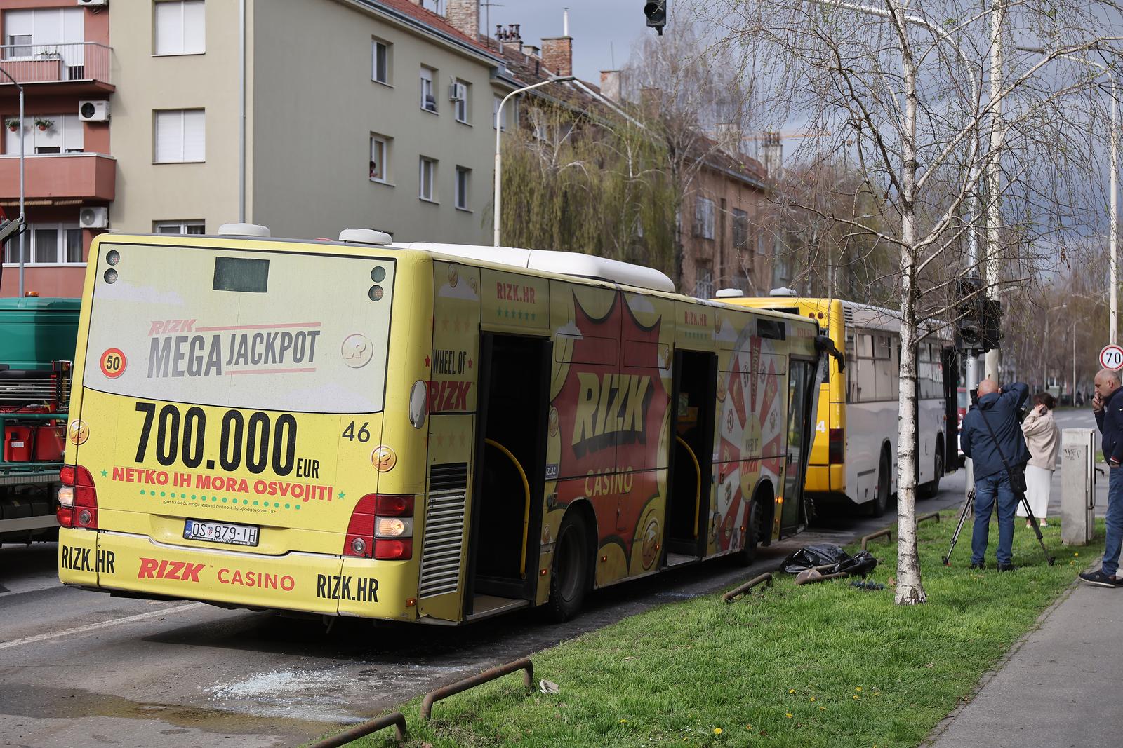 Sudarila se dva autobusa u Osijeku, ozlijeđeno najmanje 15 ljudi