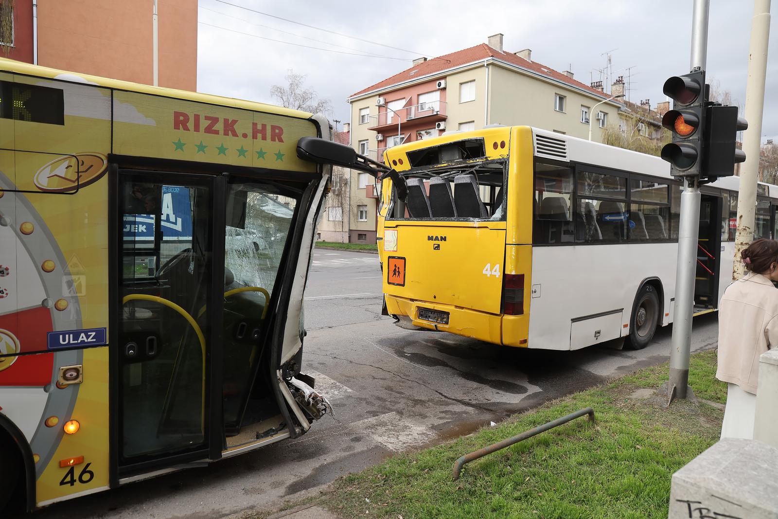 Sudarila se dva autobusa u Osijeku, ozlijeđeno najmanje 15 ljudi
