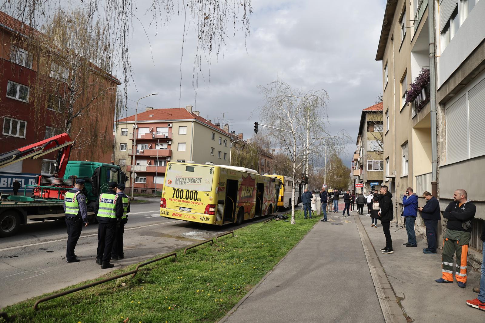 Sudarila se dva autobusa u Osijeku, ozlijeđeno najmanje 15 ljudi