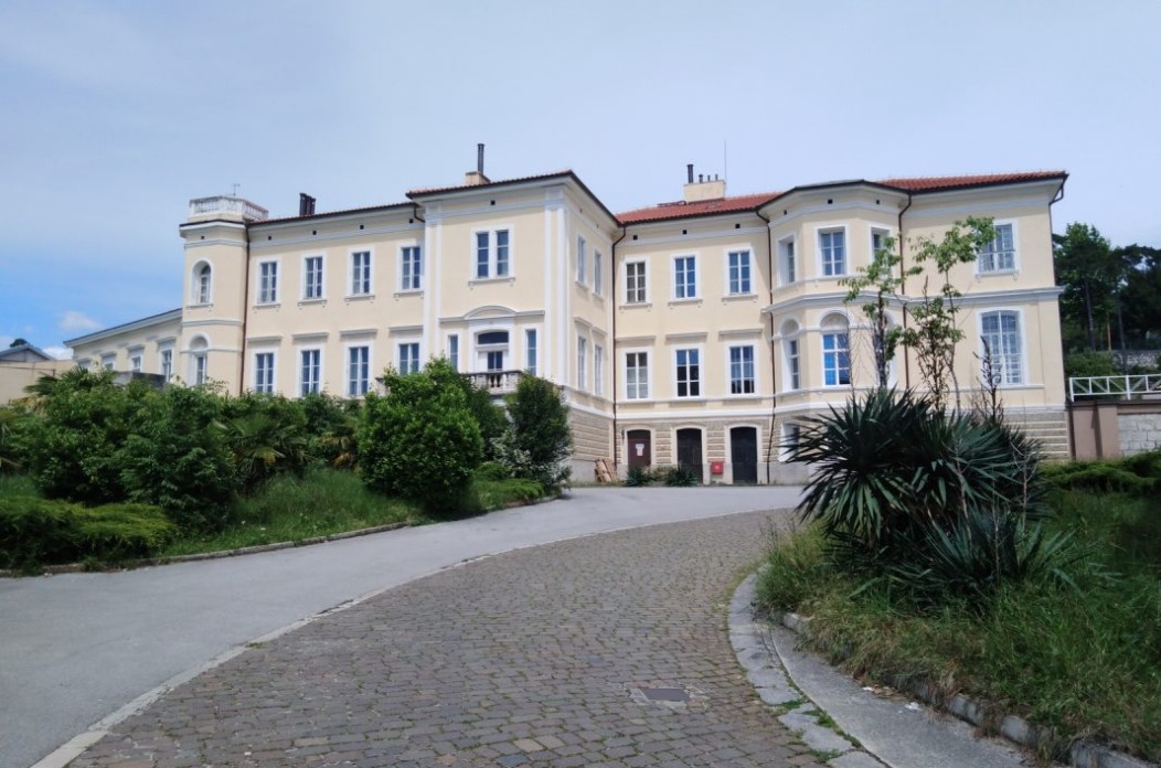 Vila-Whitehead-1067×800 Vila-Whitehead-1067×800