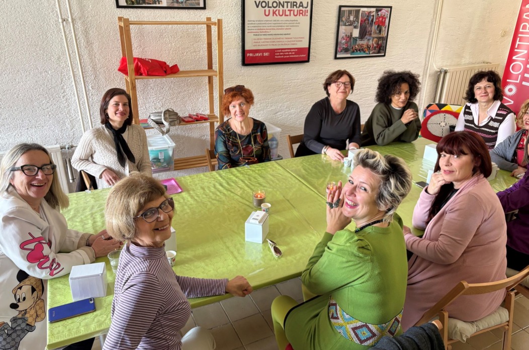 Volonterke-u-kulturi_Radionica-Kreativna-snaga-zene-1 Volonterke-u-kulturi_Radionica-Kreativna-snaga-zene-1