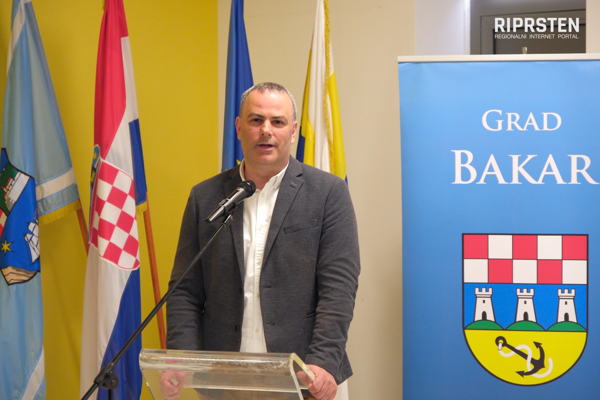 1000041021 1000041021